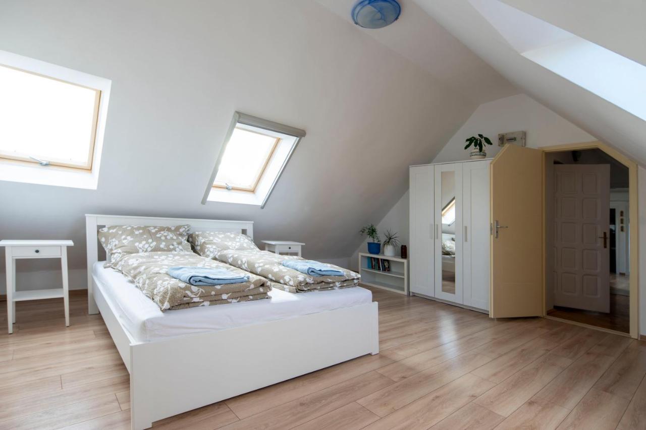Darvin Apartman Eger Exterior photo