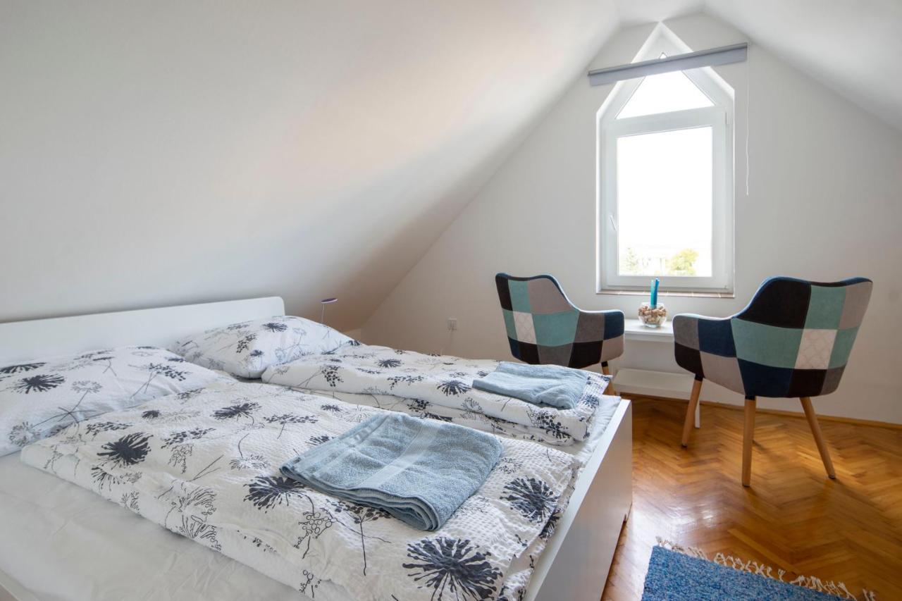 Darvin Apartman Eger Exterior photo