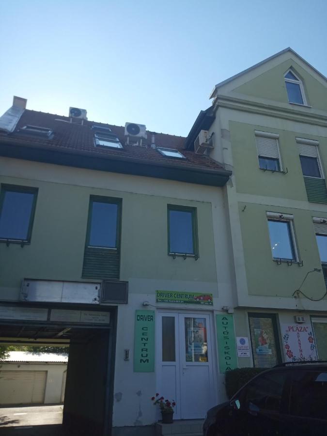 Darvin Apartman Eger Exterior photo